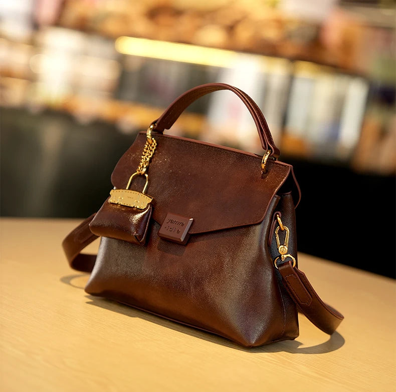 Nouveau sac de luxe léger pour femmes, sac de banlieue à la mode, décontracté et polyvalent, sac à main, bandoulière