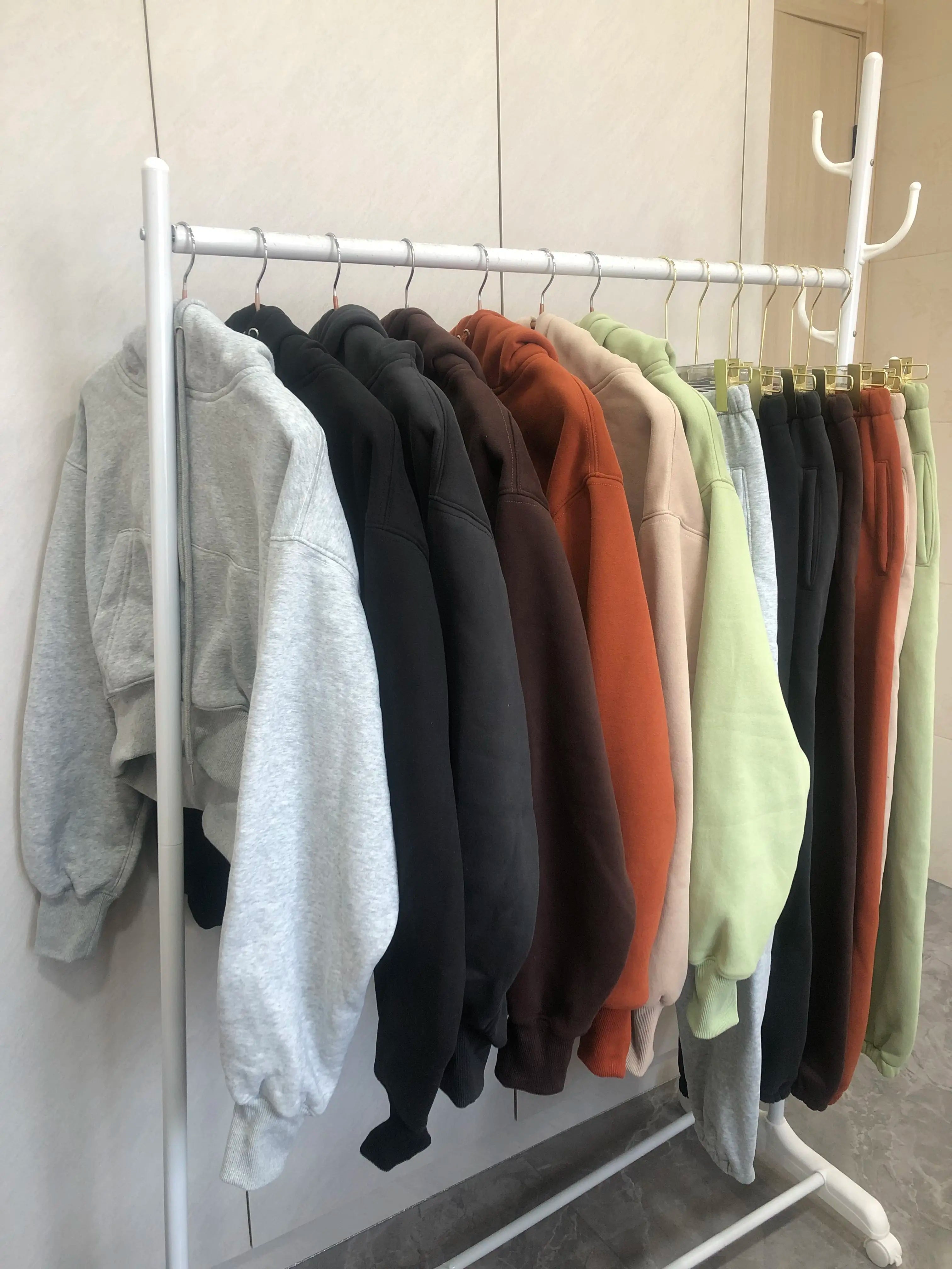 Sweat à capuche Smile avec pantalon de jogging pour femme, ensemble 2 pièces, tenue de sport décontractée, survêtement monochrome, imbibé de sueur, vente en gros, automne et hiver