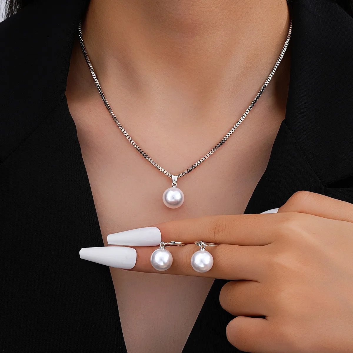 Ensemble de bijoux en perles pour femmes, boucles d'oreilles pendantes, pendentif, collier, Simple, délicat, tenue quotidienne, accessoires de fête