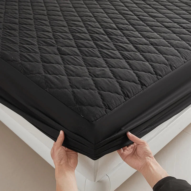 Housse de matelas matelassée épaisse et imperméable, protection de matelas, drap-housse Queen King, couverture de lit (sans taie d'oreiller)
