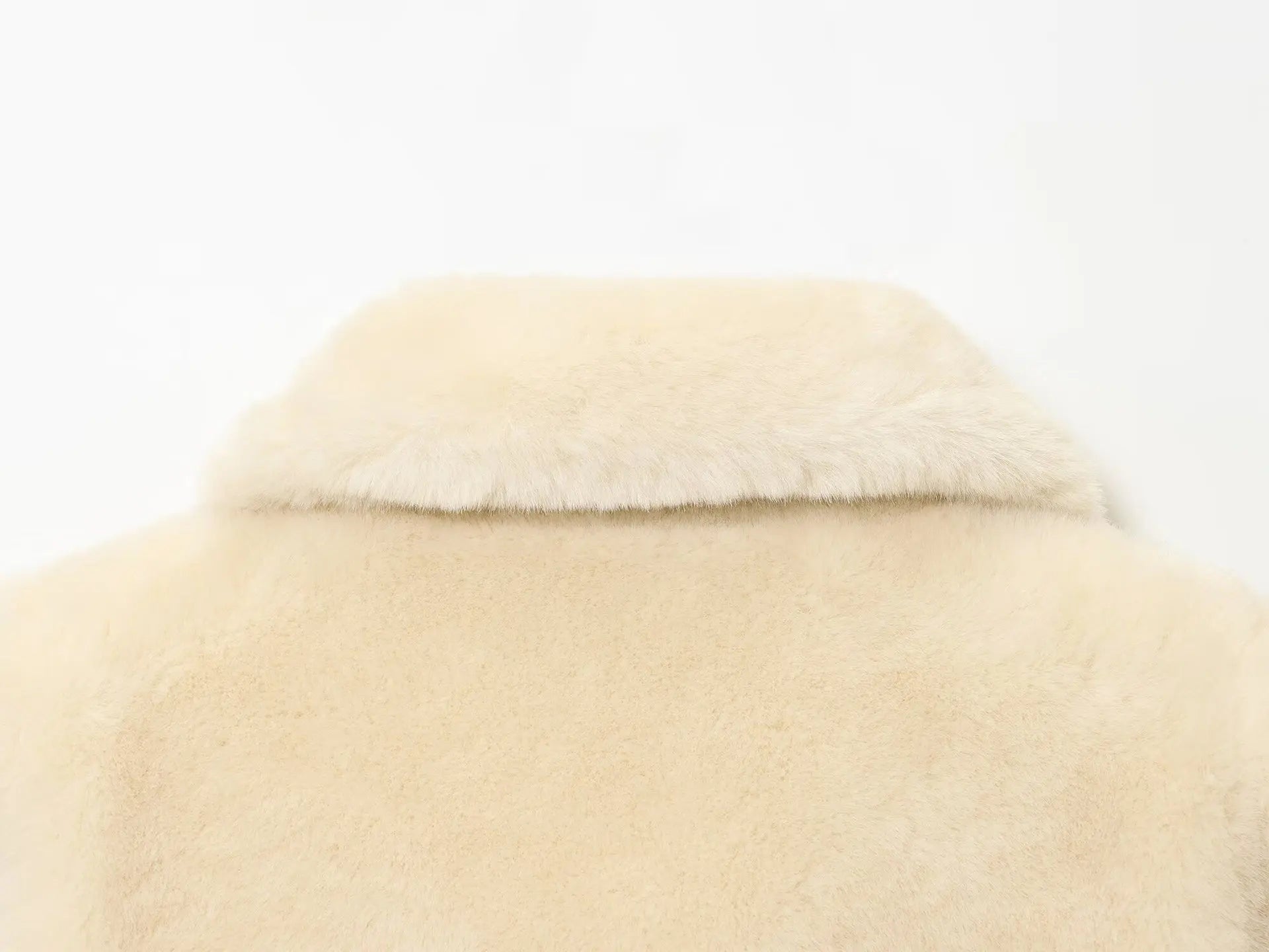 Veste élégante en fausse fourrure ceinturée hiver nouveauté vêtements d'extérieur pour femmes Style de trajet tissu mixte à manches longues sens de haute qualité...