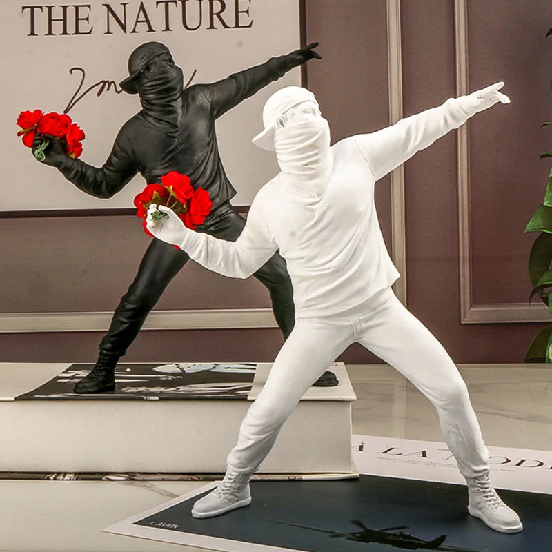 Statues en résine, Sculptures, lanceur de fleurs Banksy, bombardier, accessoires de décoration pour la maison, ornements modernes, Figurine de collection