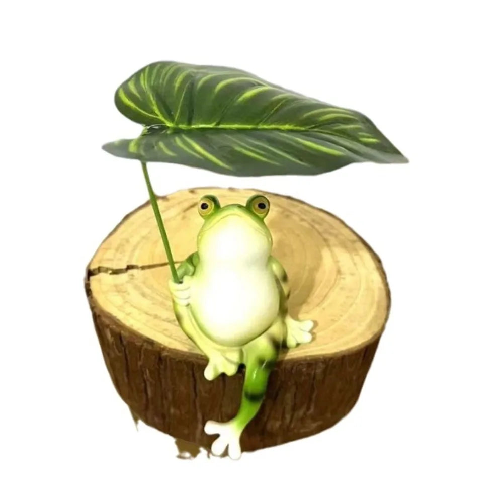Creative cartoon resin frog figurine with leaves, garden frog statue, handcrafted landscape decoration, frog ornament, aquarium decor