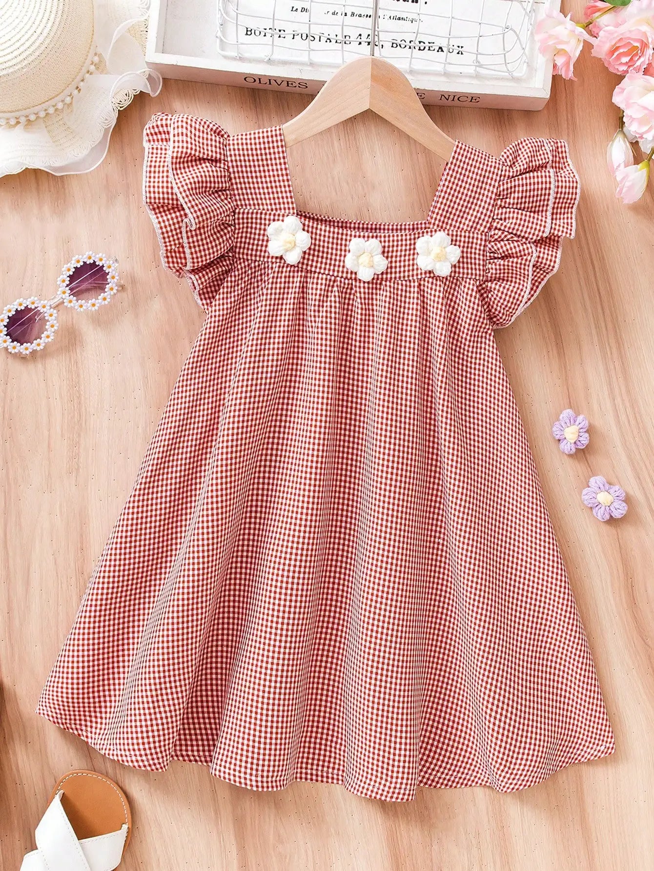 Robe fille vichy rouge et blanc avec manches flottantes et accents floraux – Parfaite pour les vacances/extérieur, âge 4-7, printemps/été