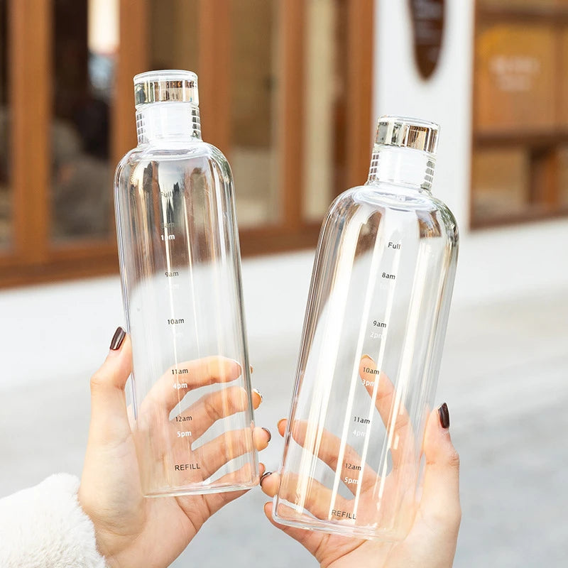 Nouvelle tasse d'eau Sport bouteille d'eau avec échelle de temps Couple en plastique Portable conteneur d'eau Anti-chute bouteille d'eau extérieure