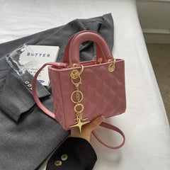 Small Premium Western Style Bag, New Shoulder Bag, Fashionable Embroidery Thread, Versatile Concubine Handbag 