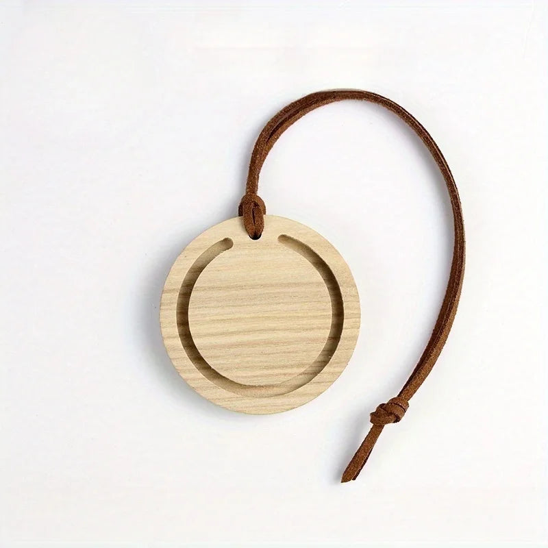 Diffuseur rond en bois de qualité supérieure, fait à la main en bois de cire blanche et noyer noir, accessoires aromatiques de Suspension de voiture élégants, 1 pièce