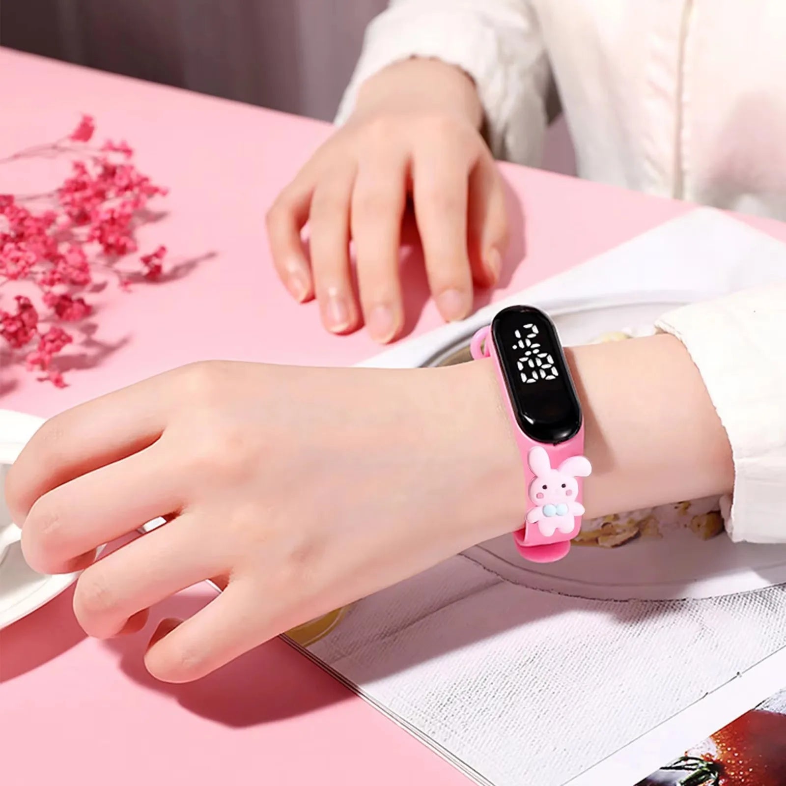 Montre numérique en silicone pour enfants, montres de sport pour enfants, montres électroniques pour filles, montre-bracelet de dessin animé LED, mode