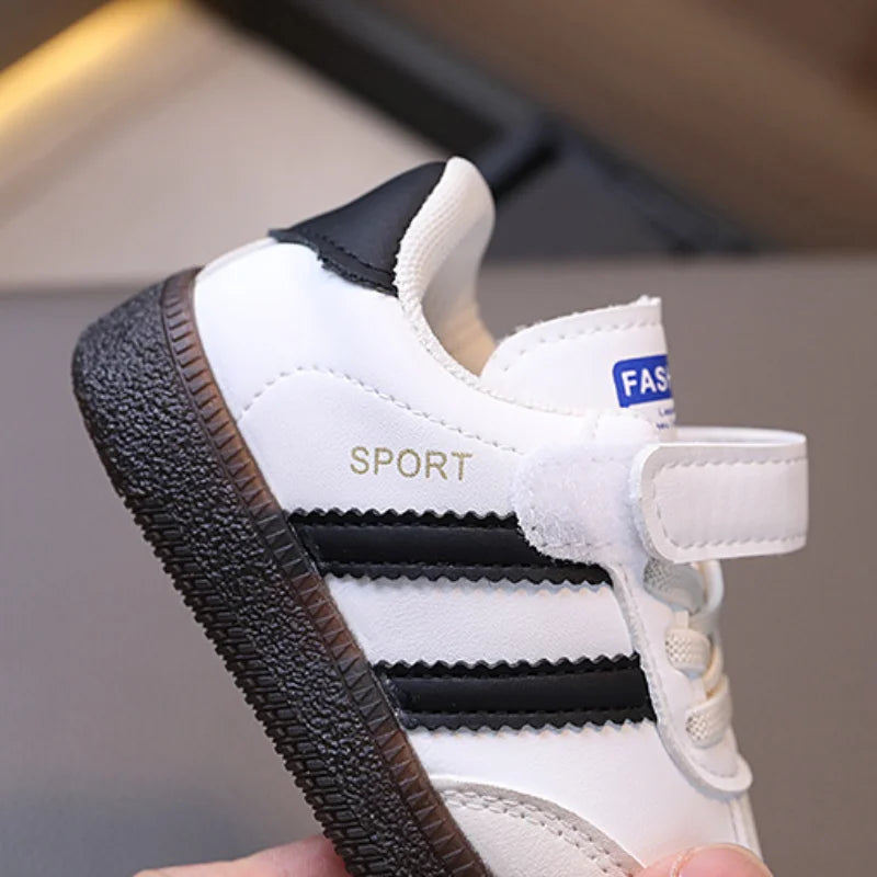 Chaussures de marche pour bébés et enfants, baskets blanches antidérapantes, décontractées, respirantes, de Sport en plein air, pour garçons et filles