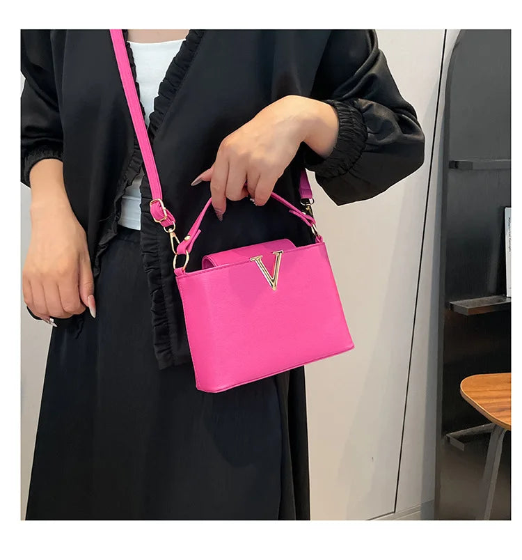 Sac fourre-tout de luxe pour femmes, sac seau élégant en cuir Pu en forme de V Chic, sac à main à couverture supérieure pour femmes, sac à bandoulière pour femme