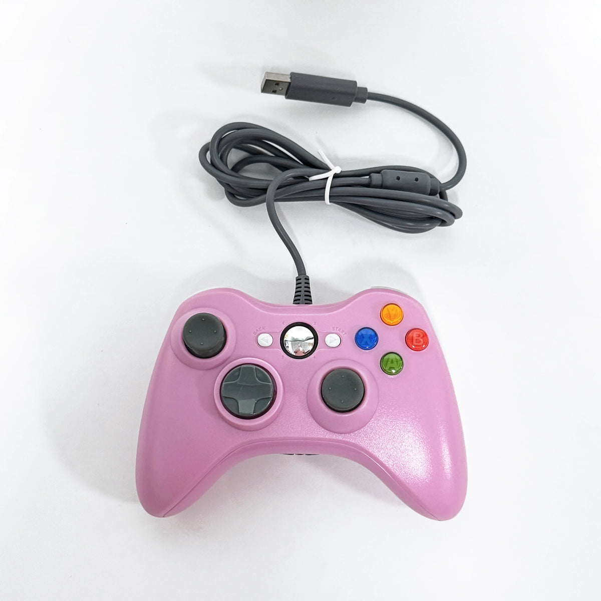 Le contrôleur de jeu filaire 360 prend en charge Xbox 360 et Windows 7/8/10, avec moteur intégré, plusieurs couleurs au choix