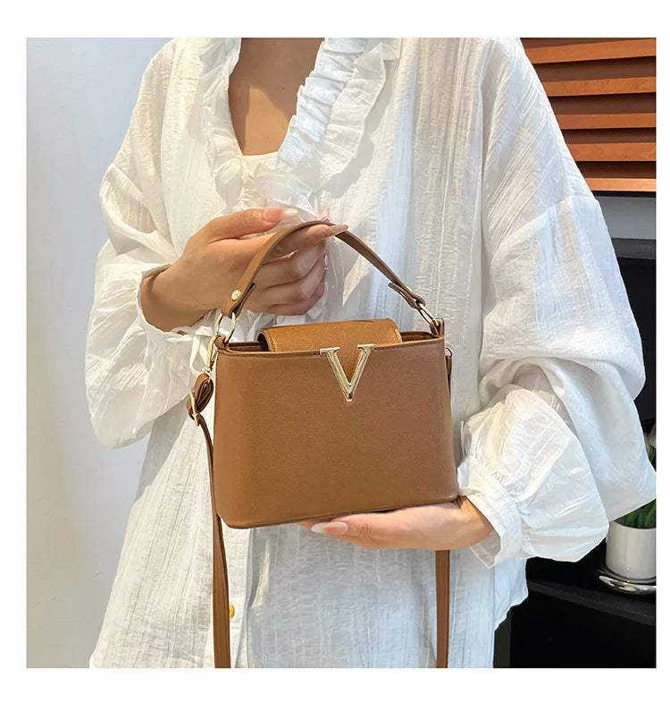 Sac fourre-tout de luxe pour femmes, sac seau élégant en cuir Pu en forme de V Chic, sac à main à couverture supérieure pour femmes, sac à bandoulière pour femme
