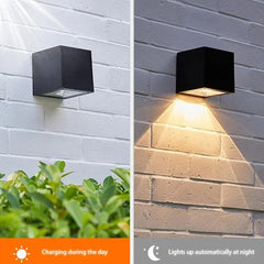 Applique Murale Solaire à LED avec Capteur de Soleil, Imperméable Conforme à la Norme IP65, Luminaire Décoratif d'Extérieur, Idéal pour un Jardin, une Cour, un délégations ou une Clôture