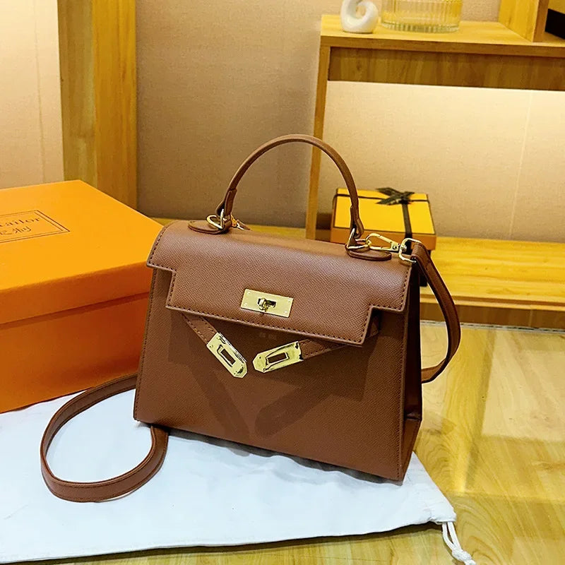 New trendy, unique, classic and luxurious brand - High-end design - Pure color - Unique platinum shoulder bag 