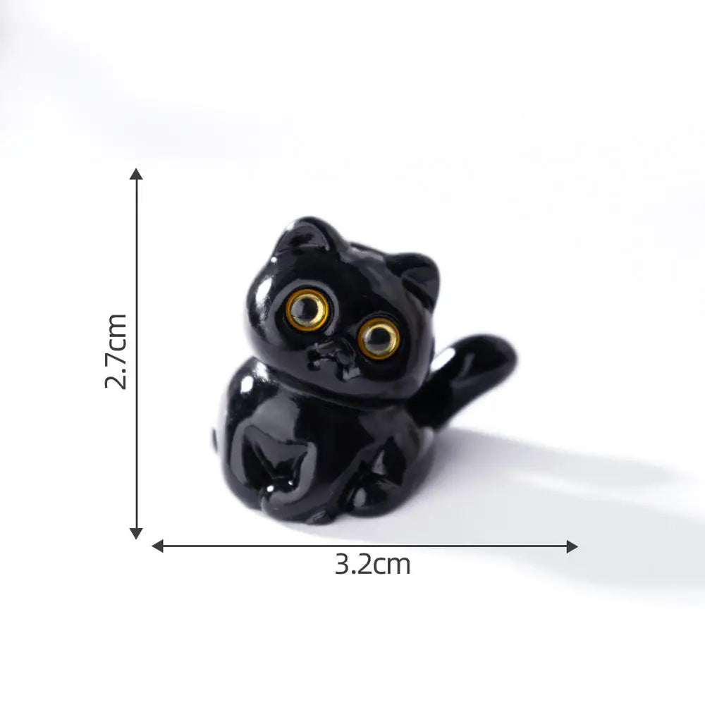 Cartoon resin cat figurine, mini kitten, tilted head, home decorations, small creative figurines for car and desk mounting