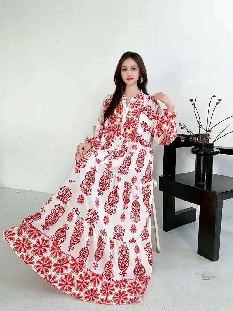 Loose-fitting bohemian cotton dress with floral print, long sleeves, plus size, maternity maxi dress for pregnant women and expectant mothers
