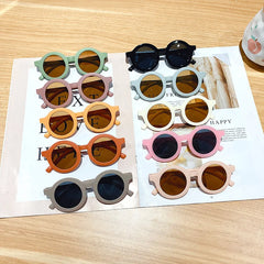 Lunettes de soleil coréennes pour enfants, rétro, monture ronde solide, petit visage, résistant aux ultraviolets, pratique