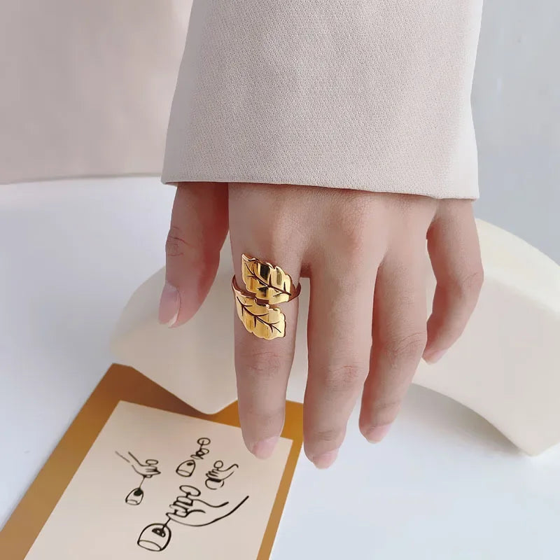 Bague simple en acier titane pour femme, motif feuille, plaqué or 18 carats, style coréen, tendance, haut de gamme, accessoire mode