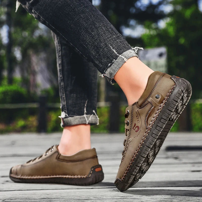 Men's leather moccasin, casual shoes, comfortable, high quality, fashionable, soft zones, classic, rinse-resistant, non-adherent, flat, trendy, outdoor, new