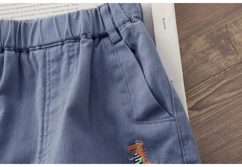 Boys' cartoon embroidered jeans, versatile short-legged haren pants, casual trousers, stylish children's trousers, new summer collection