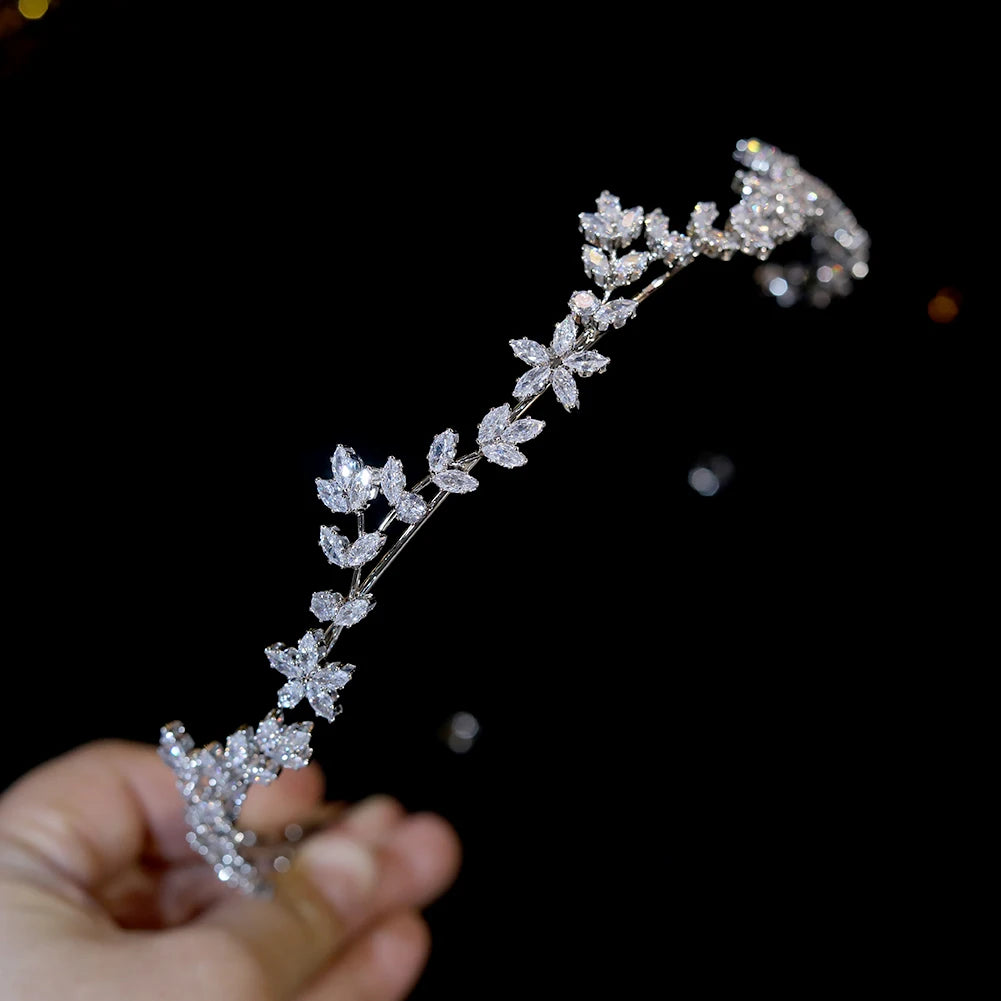 Diadème de mariage en cristal, bande de sauna du cuir chevelu, couronne CZ, accessoires pour cheveux, bijoux de demoiselle d'honneur, pièces de sauna pour femmes, 2024