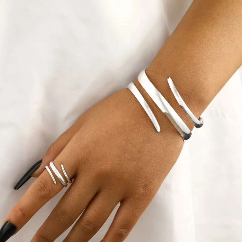 Women's Jewelry Set, European and American Thick Bracelet, Gold Color, Geometric Line, Ring Combination Set