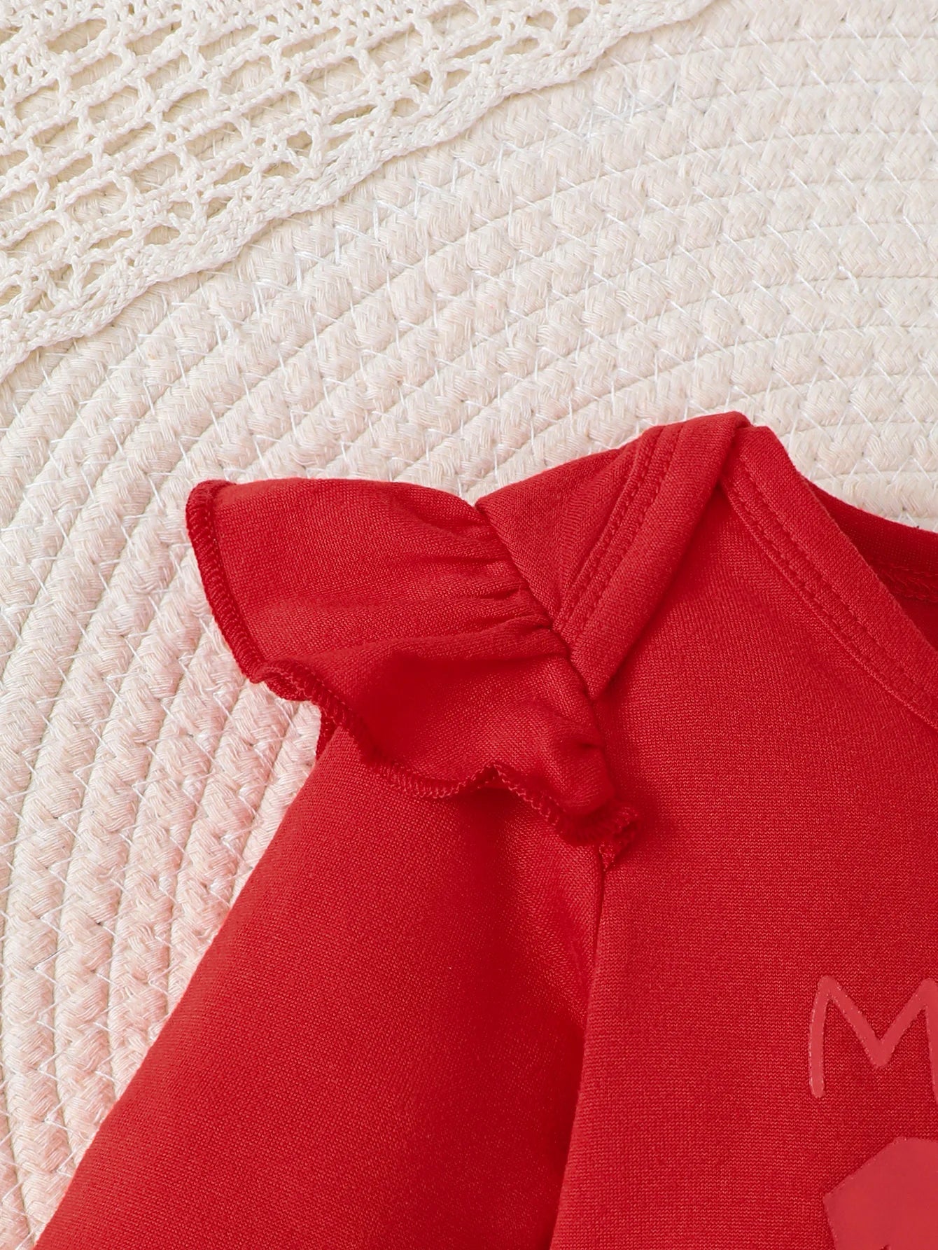 Ensemble de vêtements de Noël pour bébé : joli bas cloche imprimé père Noël et renne avec body à volants rouge et accessoires.