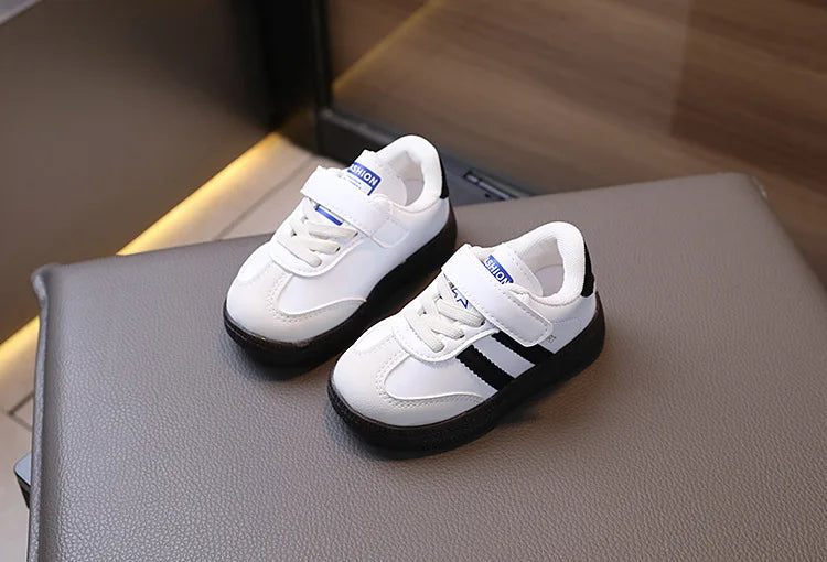 Chaussures de marche pour bébés et enfants, baskets blanches antidérapantes, décontractées, respirantes, de Sport en plein air, pour garçons et filles