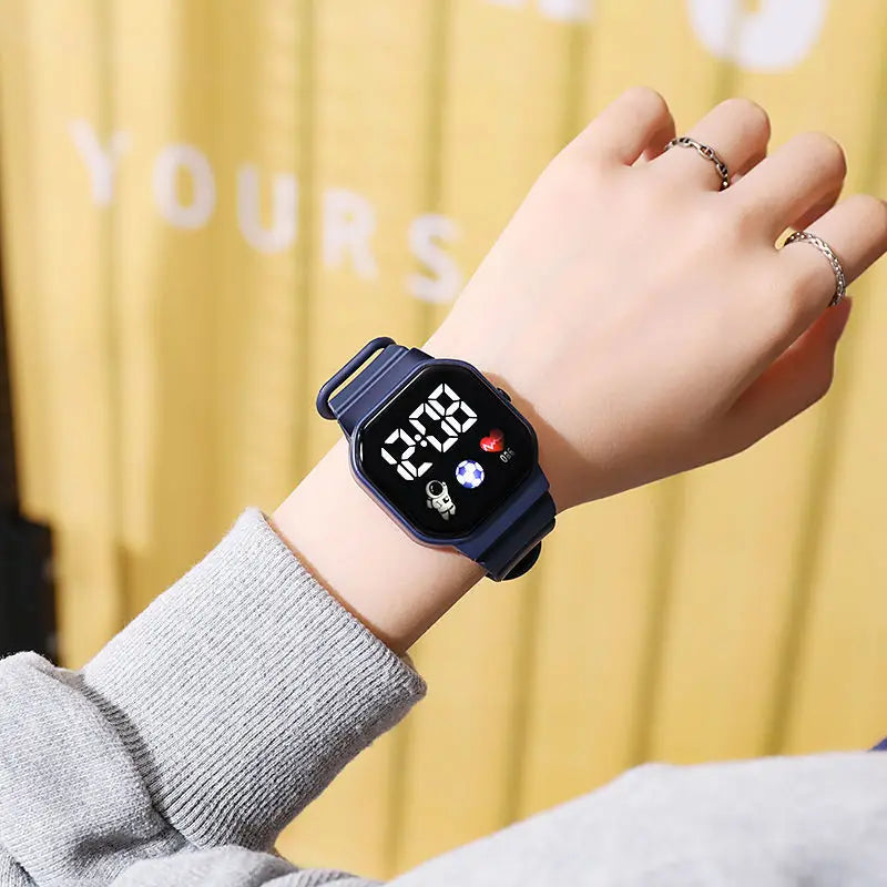 Montre de Sport pour enfants, numérique, Spaceman, bracelet en Silicone, étanche, électronique, cadeaux pour garçons et filles