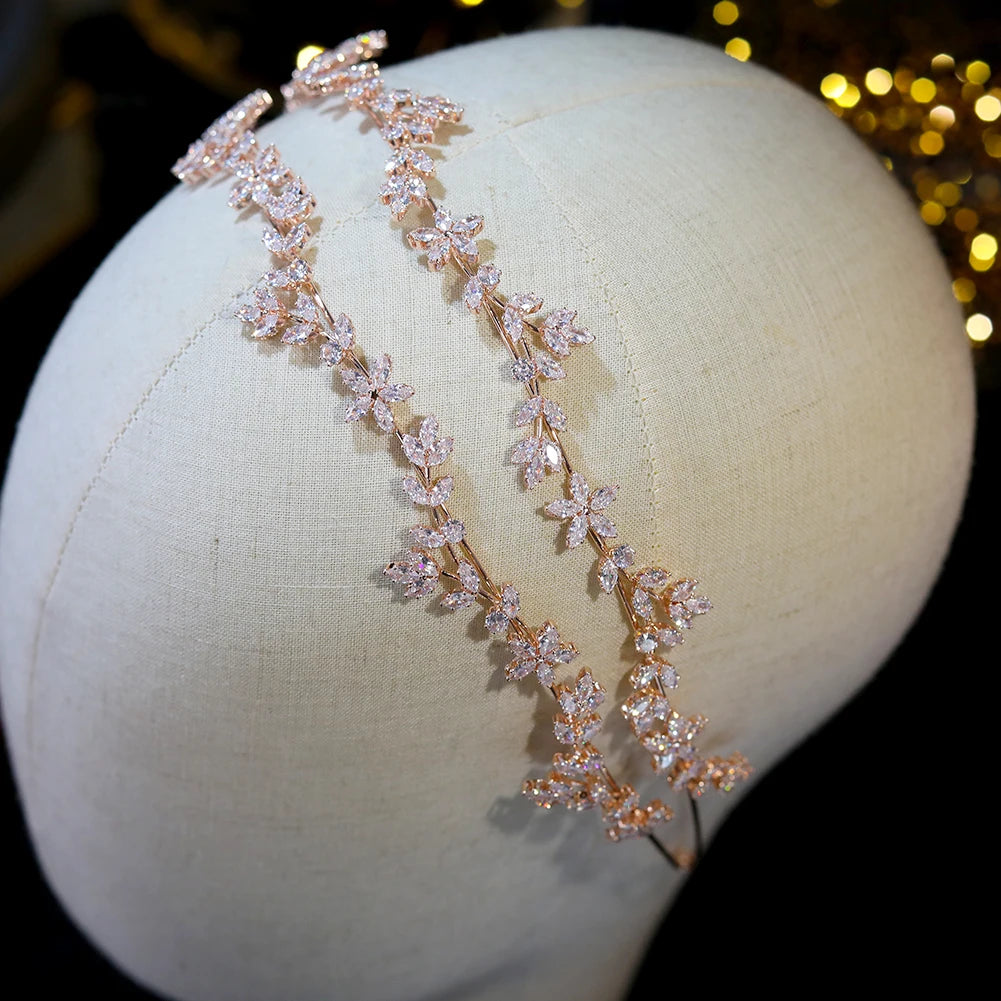 Diadème de mariage en cristal, bande de sauna du cuir chevelu, couronne CZ, accessoires pour cheveux, bijoux de demoiselle d'honneur, pièces de sauna pour femmes, 2024