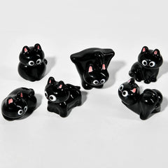 Cartoon resin cat figurine, mini kitten, tilted head, home decorations, small creative figurines for car and desk mounting