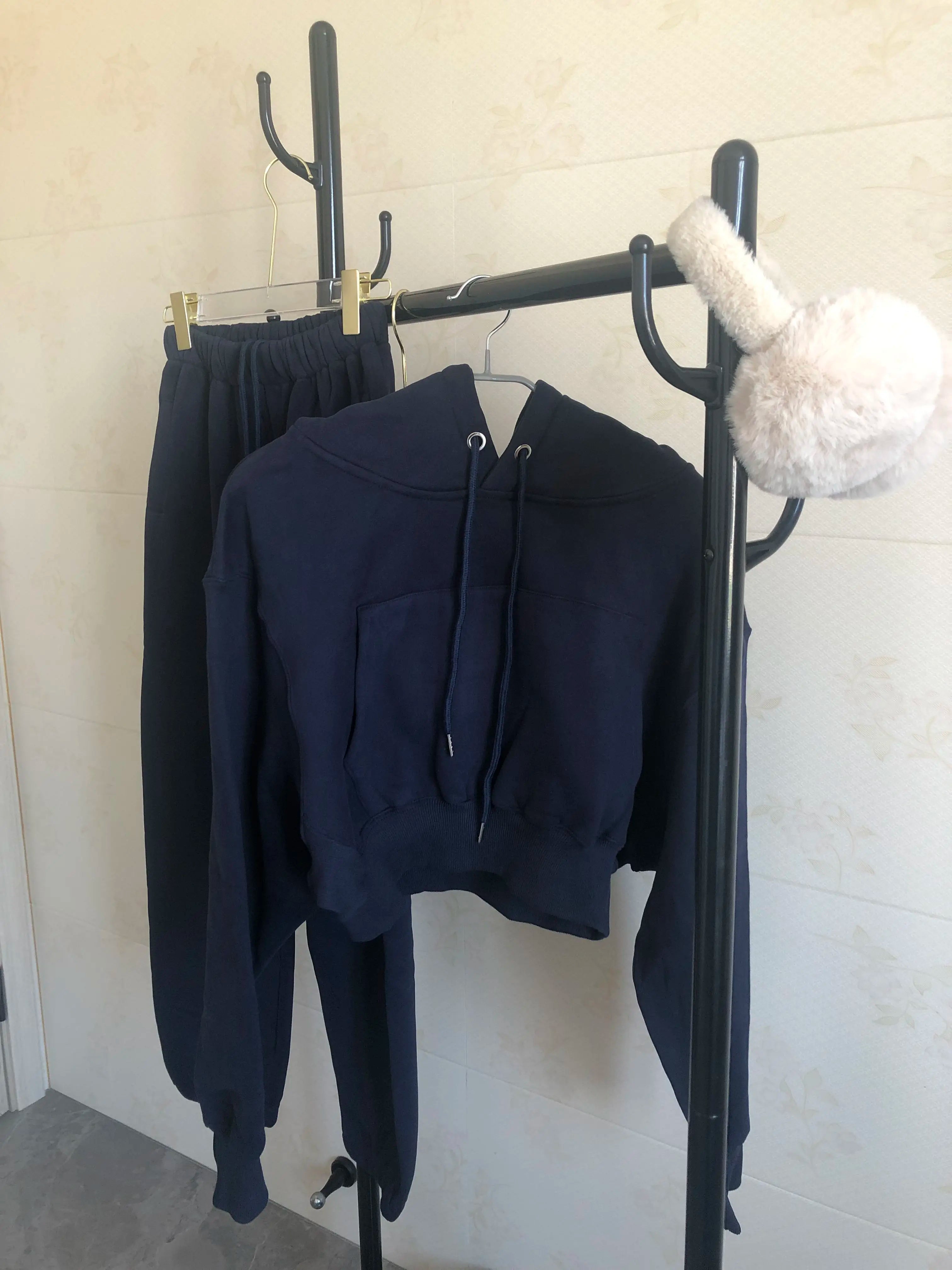 Sweat à capuche Smile avec pantalon de jogging pour femme, ensemble 2 pièces, tenue de sport décontractée, survêtement monochrome, imbibé de sueur, vente en gros, automne et hiver