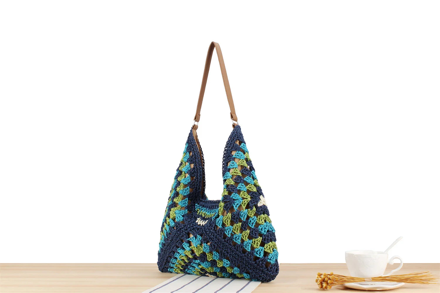 Sac à main d'été bohème tressé, fourre-tout décontracté, sac de plage en paille creuse, sac initié tissé, sac de voyage en raphia et rotin