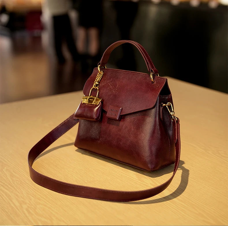 Nouveau sac de luxe léger pour femmes, sac de banlieue à la mode, décontracté et polyvalent, sac à main, bandoulière