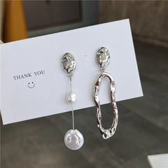 Boucles d'oreilles asymétriques élégantes, perles d'eau douce métalliques, longues et exagérées, bijoux de fête pour dames et filles, cadeaux, nouveau