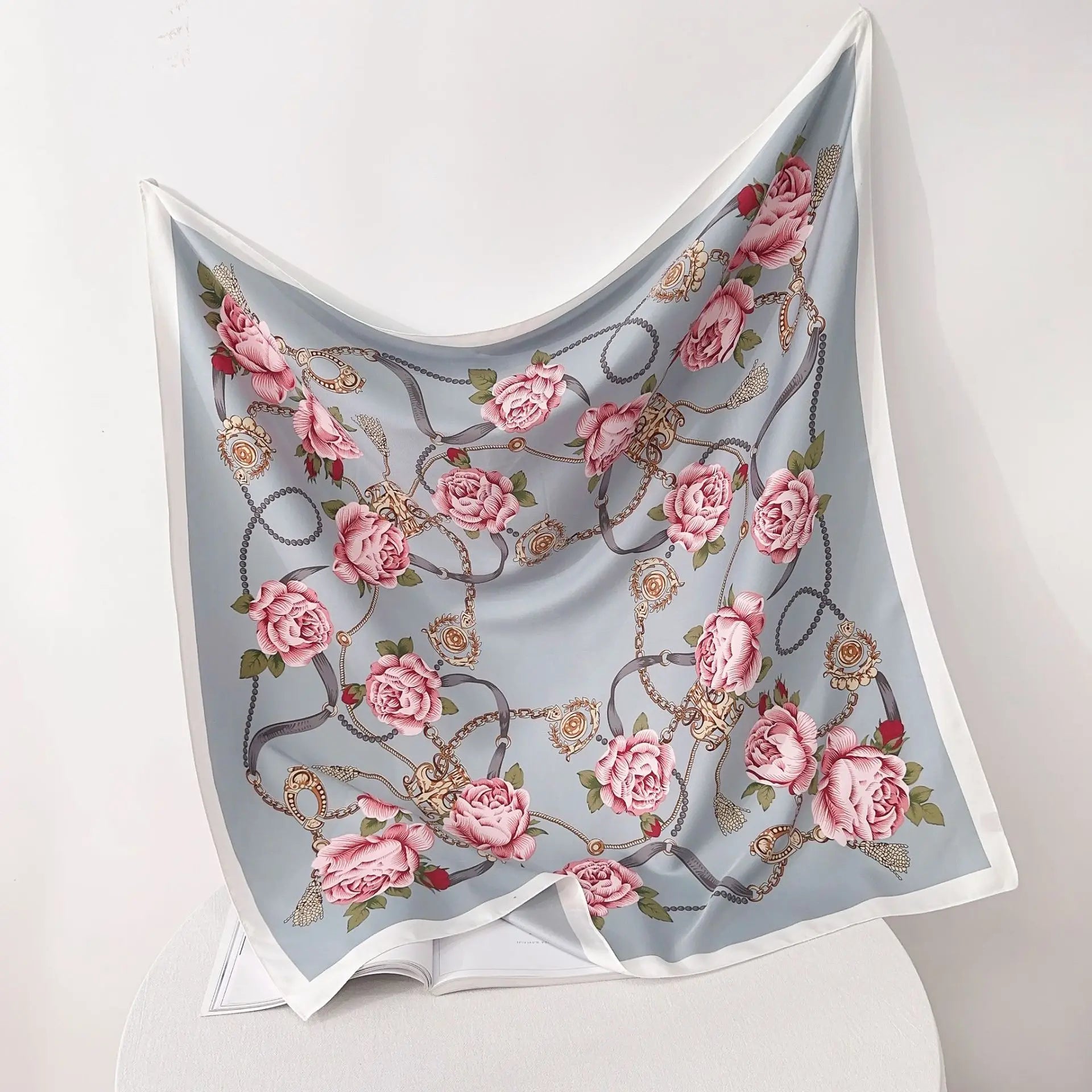Foulard en sergé de fleurs pour femmes, châle de protection solaire, hijab féminin, enveloppes de cheveux, foulard de la présidence, bandanda, nouveau design