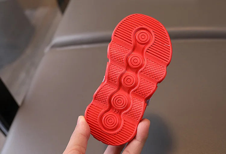 Diseny enfants chaussures décontractées lumière LED voiture Club dessin animé en cuir PU printemps chaussures pour enfants anti-dérapant rouge bleu chaussures taille 21-30