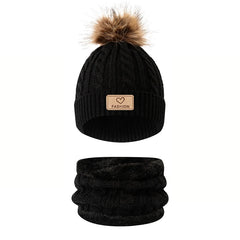 Ce ensemble de chapeaux et d'écharpe tricotés à une boule pour enfants convient aux enfants âgés de 3 à 12 ans à porter