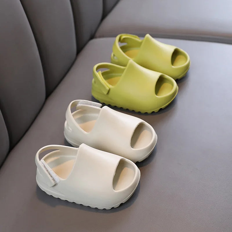 Pantoufles d'été pour enfants, vente en gros, chaussures de plage, commerce extérieur, chaussures trouées pour petits enfants, chaussures pour bébés