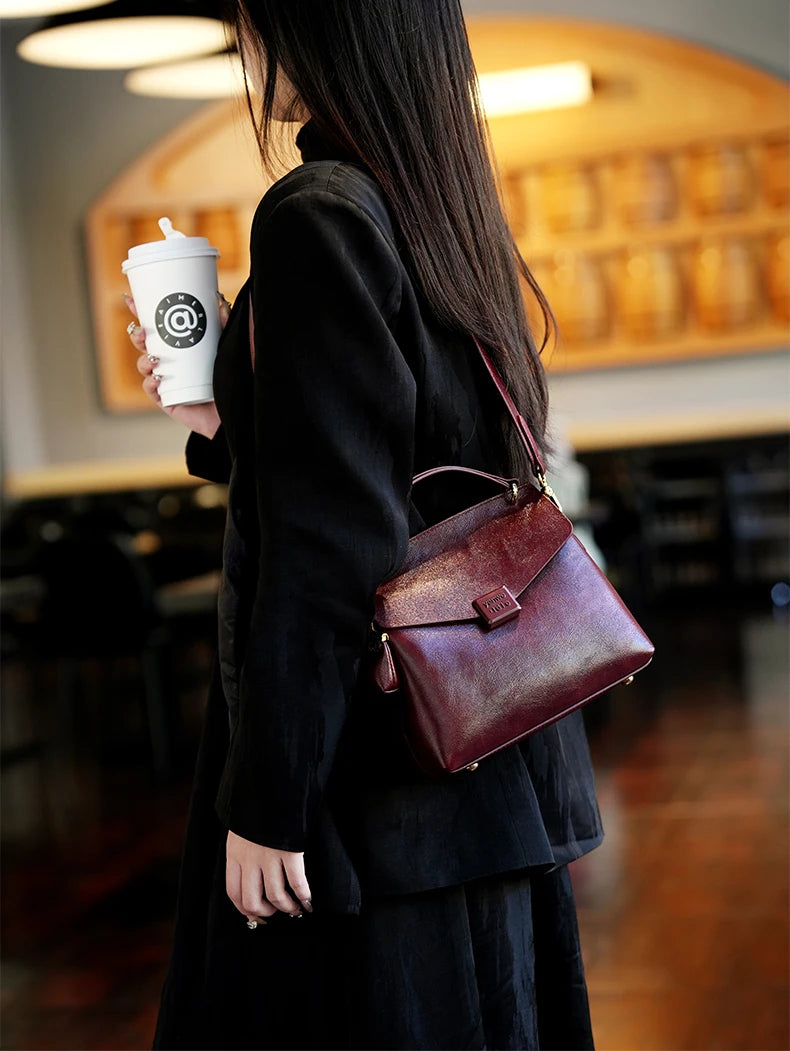 Nouveau sac de luxe léger pour femmes, sac de banlieue à la mode, décontracté et polyvalent, sac à main, bandoulière