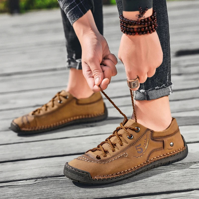 Men's leather moccasin, casual shoes, comfortable, high quality, fashionable, soft zones, classic, rinse-resistant, non-adherent, flat, trendy, outdoor, new