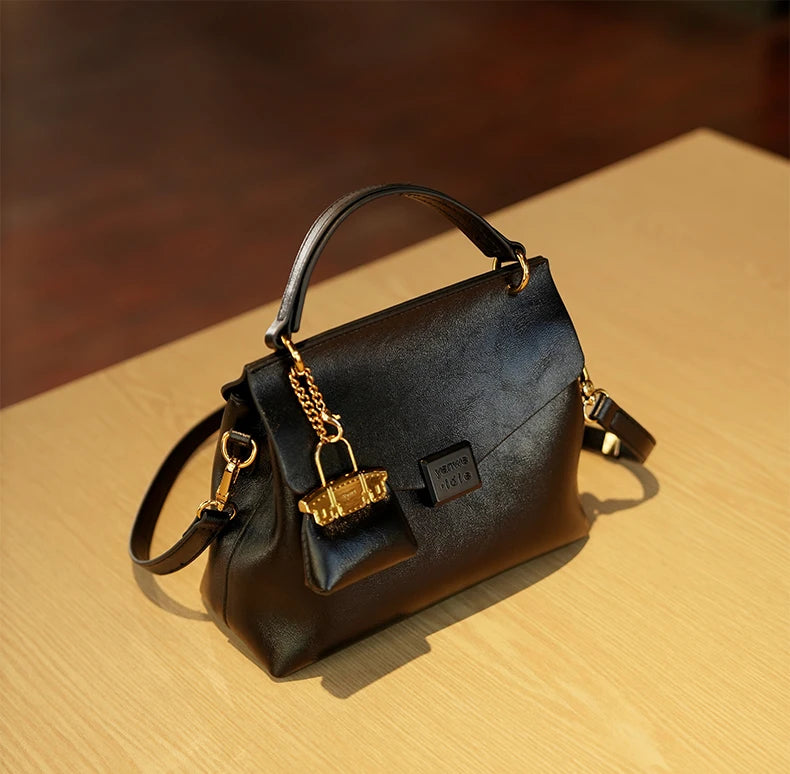 Nouveau sac de luxe léger pour femmes, sac de banlieue à la mode, décontracté et polyvalent, sac à main, bandoulière