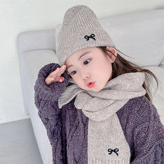 Écharpes coréennes avec nœud brodé pour enfants, bonnet doux pour enfants, chapeau épais pour filles et garçons, casquette chaude imbibée d'hiver, chapeaux mignons, 2 pièces