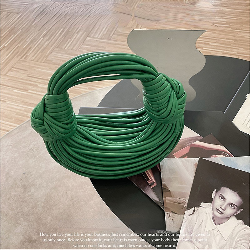 Sacs à main pour femmes 2025 nouveau en or marque de luxe de créateur sacs à nouilles tissés à la main corde nouée tiré Hobo argent pochette de soirée