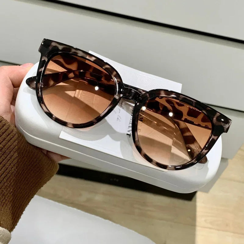Lunettes de soleil coréennes personnalisées haut de gamme pour femmes, lunettes de soleil de luxe à monture ronde pour voyage, Protection solaire d'extérieur, lunettes de Protection UV