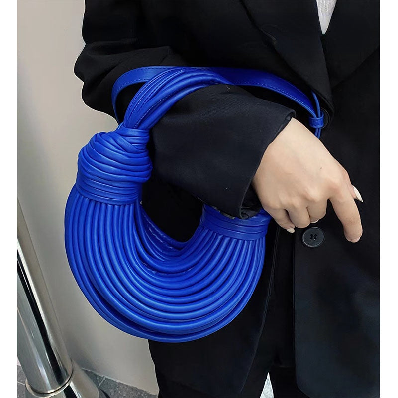 Sacs à main pour femmes 2025 nouveau en or marque de luxe de créateur sacs à nouilles tissés à la main corde nouée tiré Hobo argent pochette de soirée