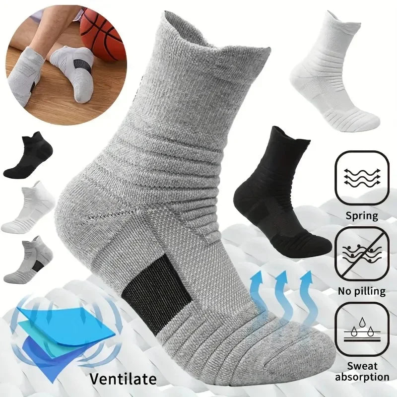 3 pairs of men's comfortable cushioned athletic socks for outdoor sports