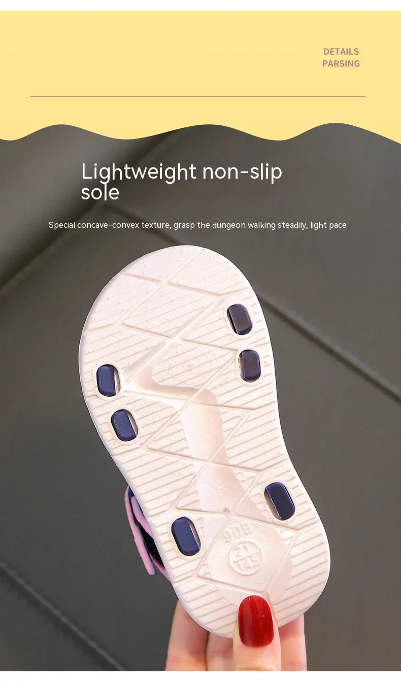 Sandales pour enfants étudiants chaussures antidérapantes simples généreux garçons filles sandales porter et hors facile fond souple enfants chaussures décontractées