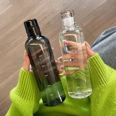 Nouvelle tasse d'eau Sport bouteille d'eau avec échelle de temps Couple en plastique Portable conteneur d'eau Anti-chute bouteille d'eau extérieure