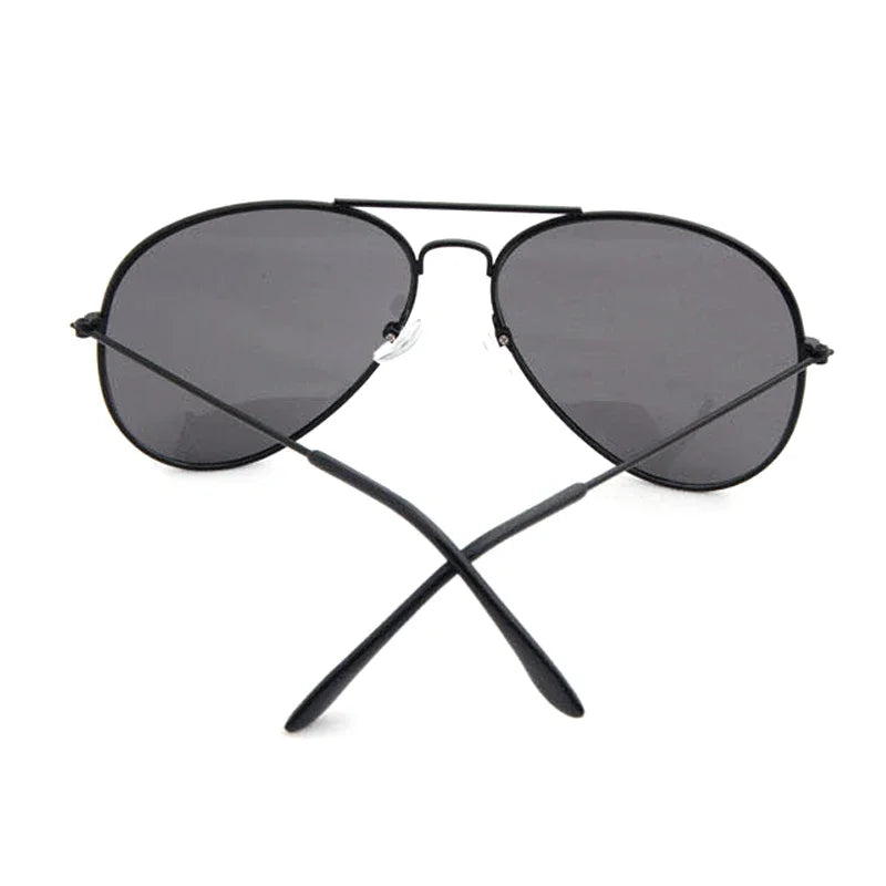 Vintage sunglasses for men and women, metal frame, fashionable shades, for outdoor sports, new 2024 collection
